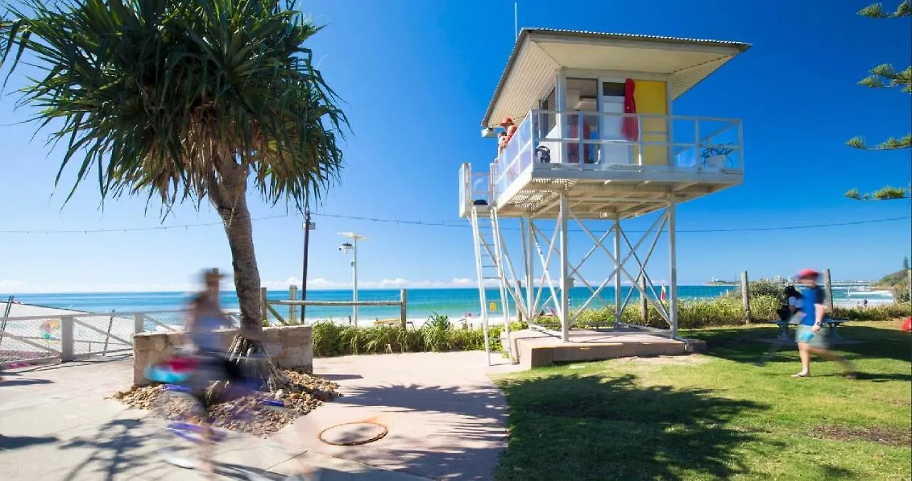 Beach Life - Luxe Beachfront Apt 알렉산드라헤드랜드